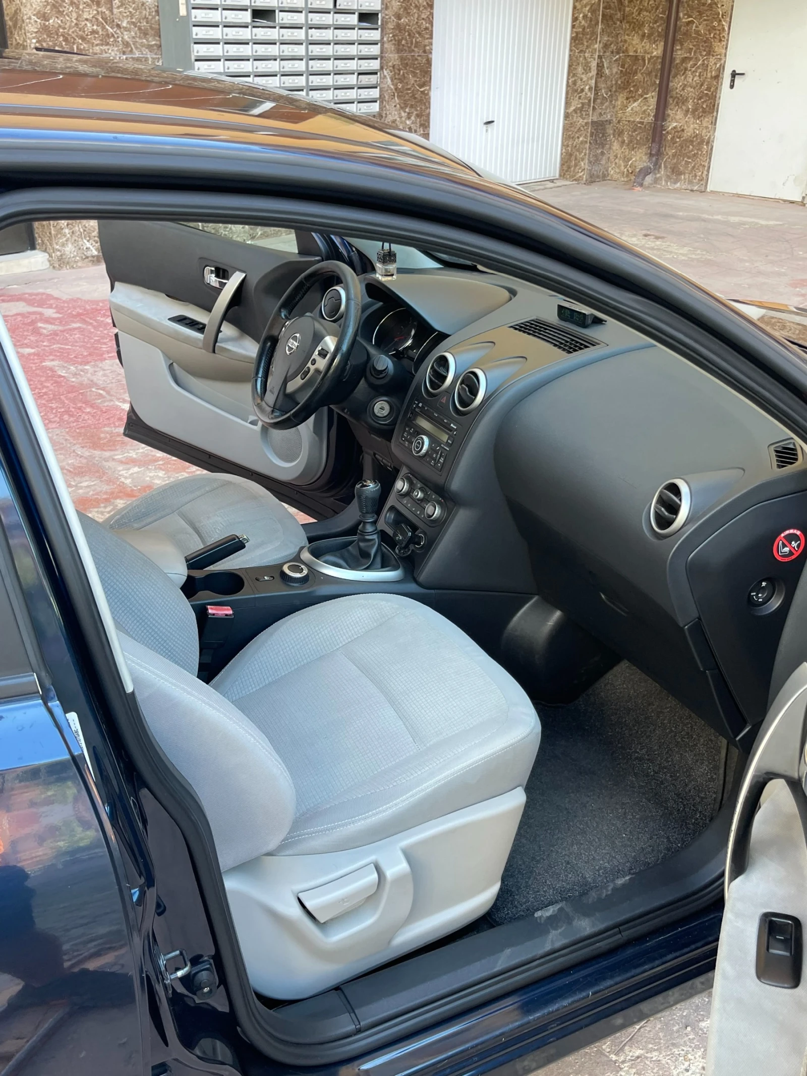 Nissan Qashqai, снимка 10 - Автомобили и джипове - 55626883
