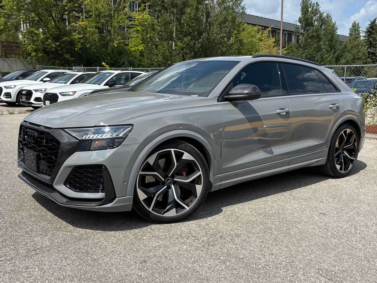Audi RSQ8 * 4.0 TFSI quattro * CARFAX * ЦЕНА ДО БГ, снимка 2 - Автомобили и джипове - 55671952