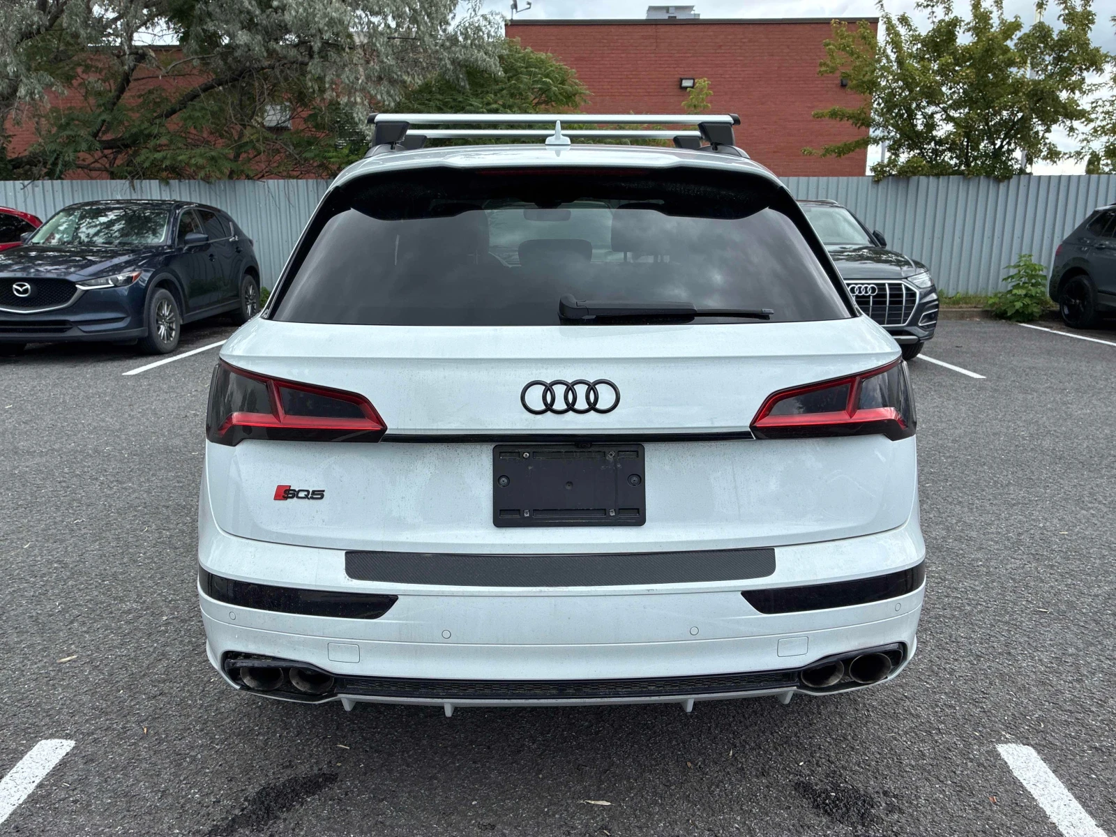 Audi SQ5 * TECHNIK * 360 CAM * CARFAX * , снимка 5 - Автомобили и джипове - 56012856