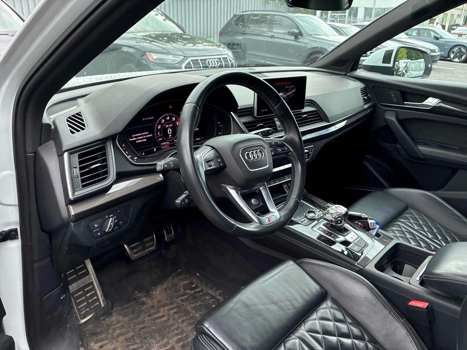 Audi SQ5 * TECHNIK * 360 CAM * CARFAX * , снимка 6 - Автомобили и джипове - 56012856