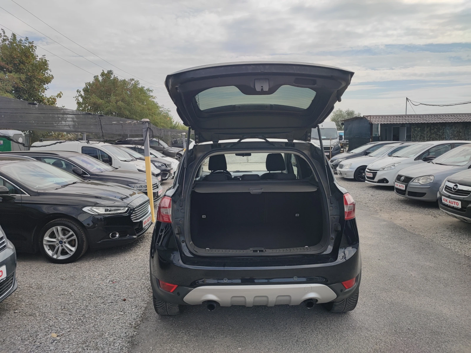Ford Kuga 2.0TDCI-140ks-6sk-ПАРКТРОНИК, снимка 17 - Автомобили и джипове - 56039615