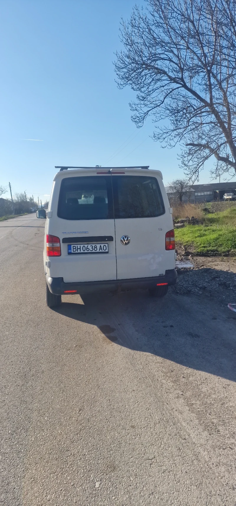 VW Transporter 1.9 6 скорости, снимка 5 - Бусове и автобуси - 53169061
