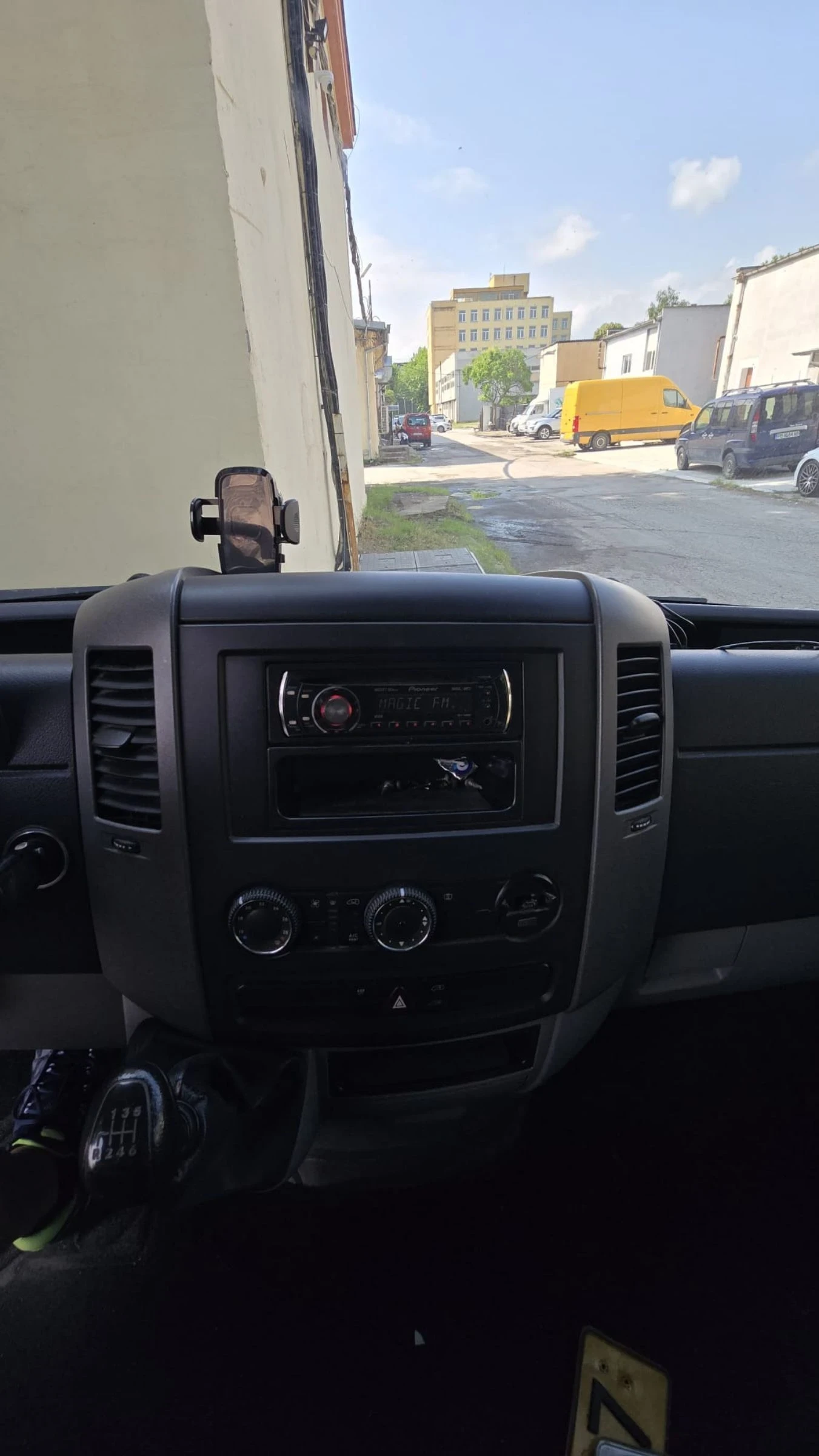 VW Crafter, снимка 16 - Бусове и автобуси - 54982926