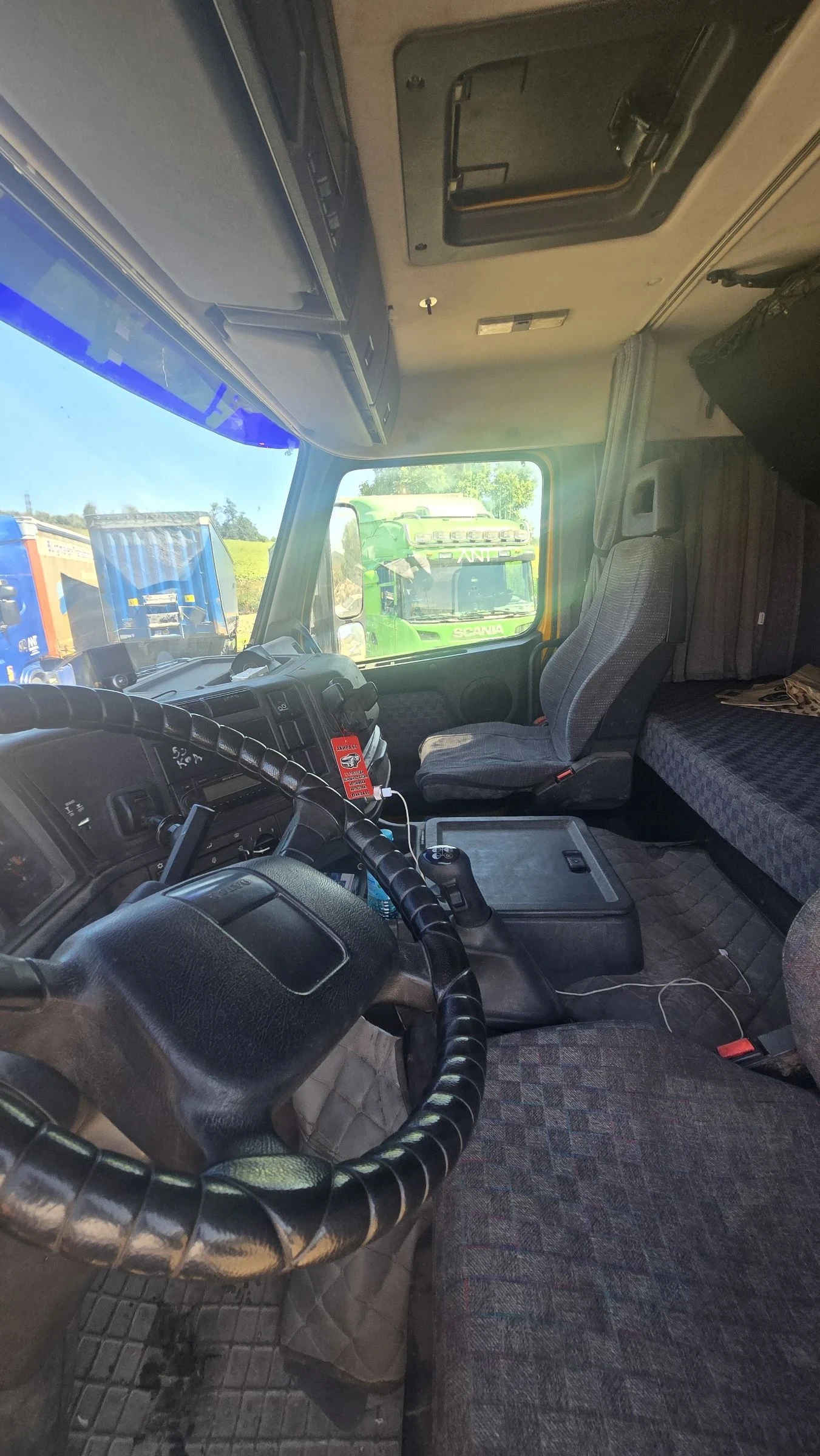 Volvo Fh 12, снимка 7 - Камиони - 55425172