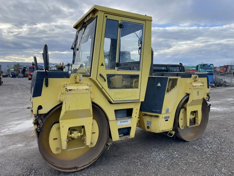 Валяк BOMAG BW 141 AD-2, снимка 6 - Индустриална техника - 43197503