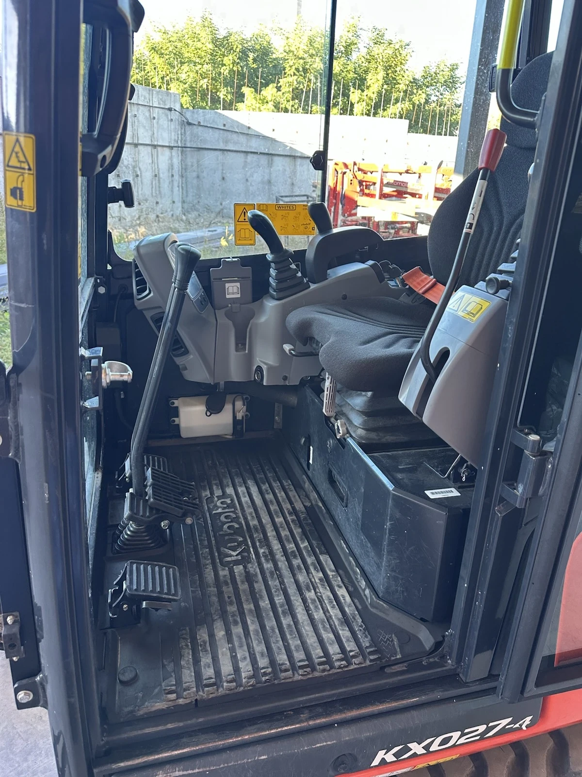 Багер Kubota KX27-4 - изображение 7