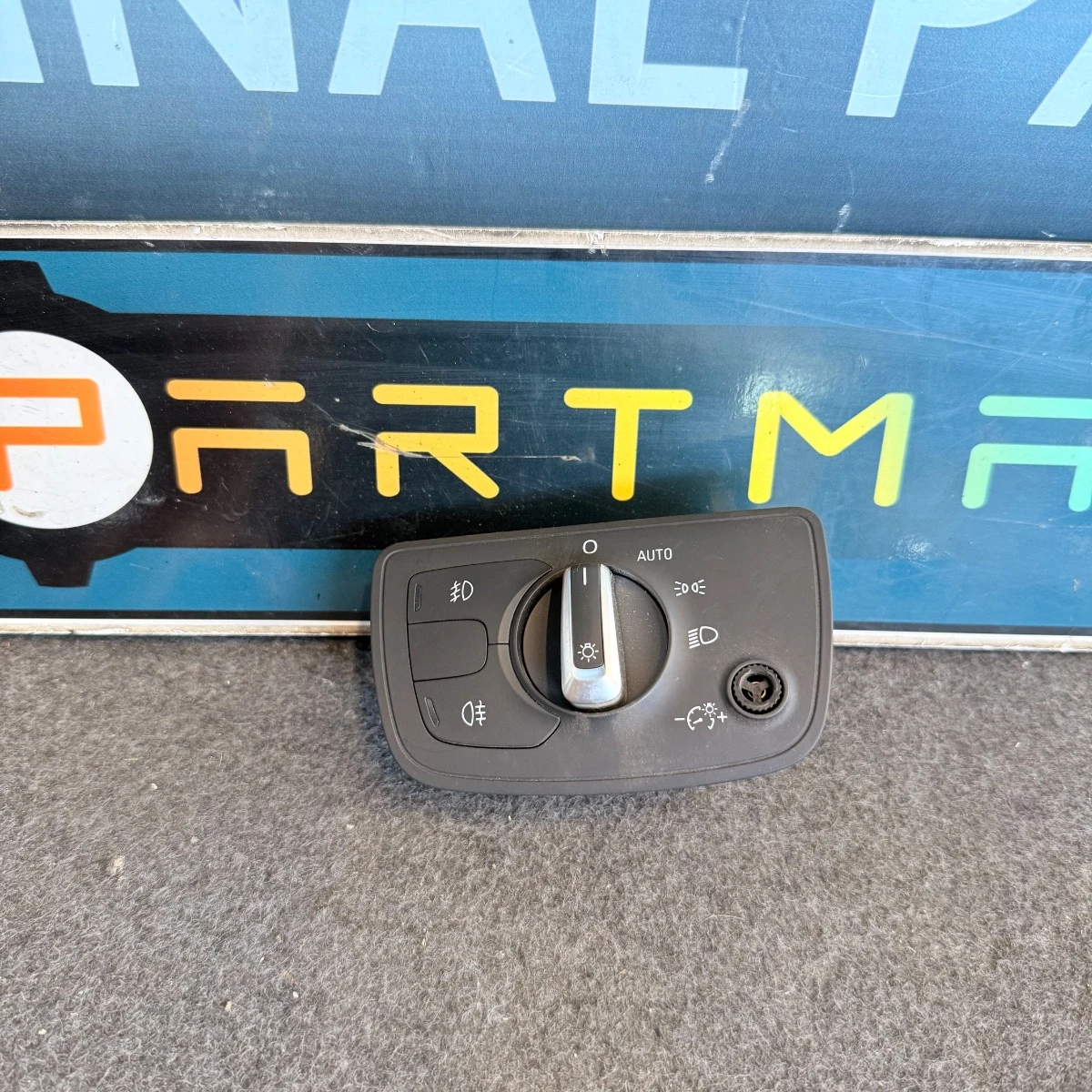 Бутон светлини фарове за Audi Ауди A6 A7 A8 4G 4H C7 4G0941531-1438