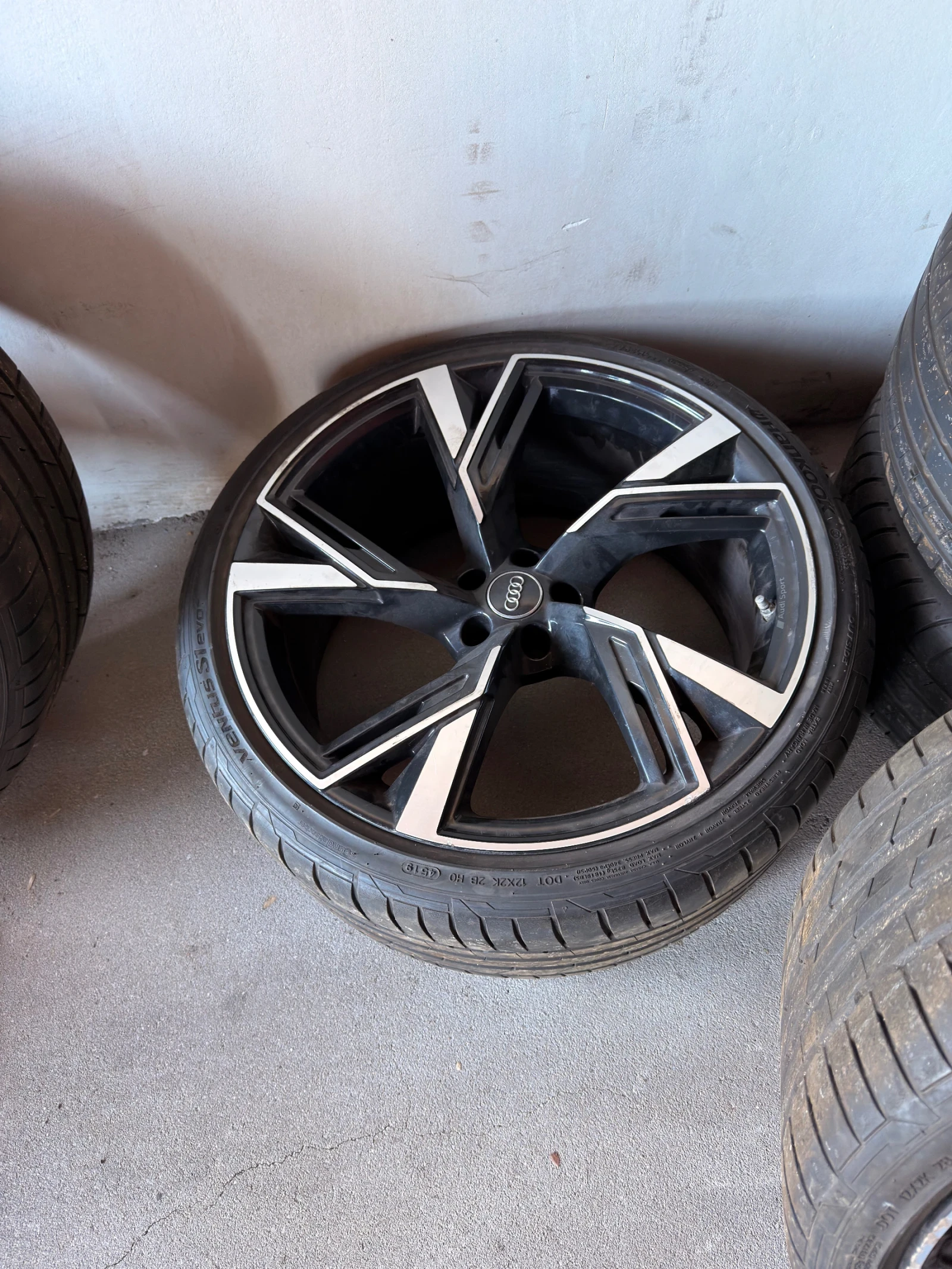 ���� � ������ 265/30R22 | Mobile.bg � ����������� 2