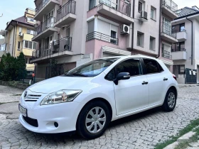 Toyota Auris, снимка 1