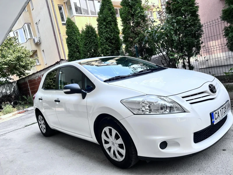 Toyota Auris, снимка 3 - Автомобили и джипове - 47233708