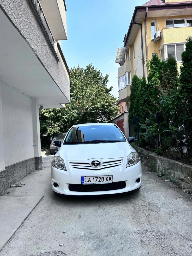 Toyota Auris, снимка 2 - Автомобили и джипове - 47233708