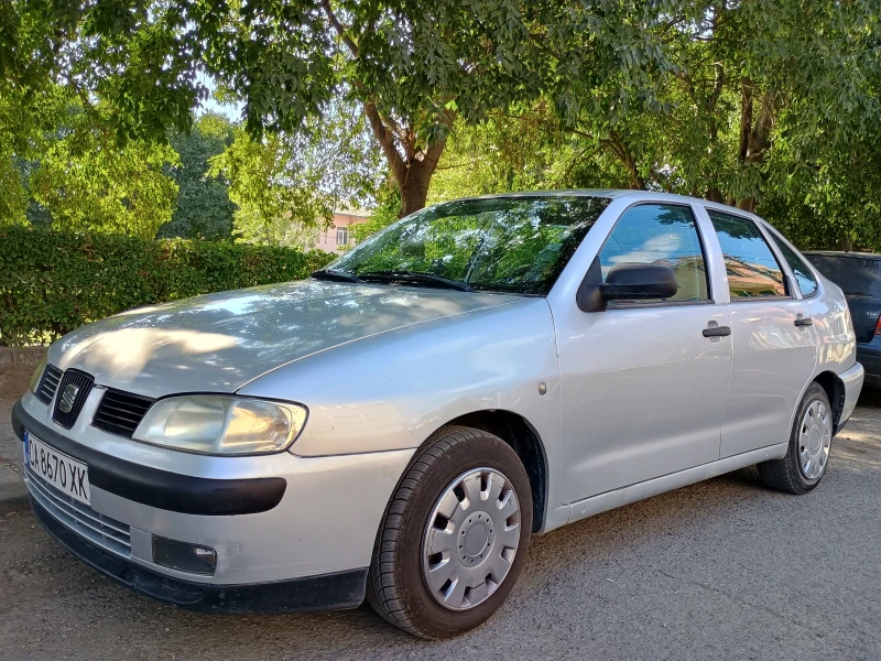 Seat Cordoba, снимка 3 - Автомобили и джипове - 47332793