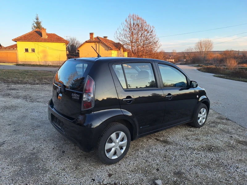 Daihatsu Sirion, снимка 4 - Автомобили и джипове - 48371126