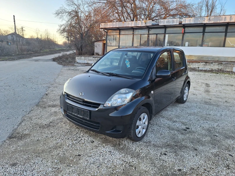 Daihatsu Sirion, снимка 1 - Автомобили и джипове - 48371126