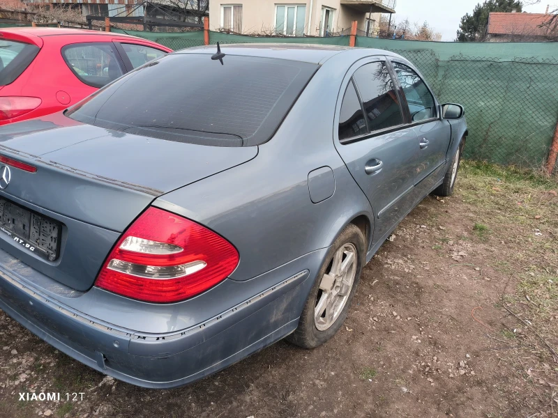 Mercedes-Benz E 320, снимка 3 - Автомобили и джипове - 48949076