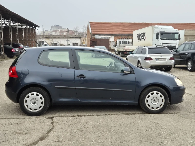 VW Golf 1.9 TDI 105, снимка 3 - Автомобили и джипове - 49306053