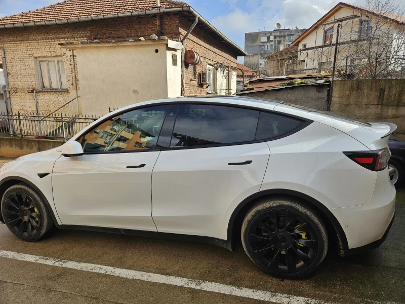 Tesla Model Y, снимка 3 - Автомобили и джипове - 53053851