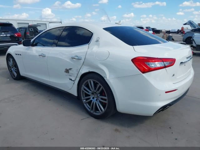 Maserati Ghibli S* KEYLESS* CARPLAY* КОЖА* ПОДГРЕВИ* BLINDSPOT* , снимка 3 - Автомобили и джипове - 53124790