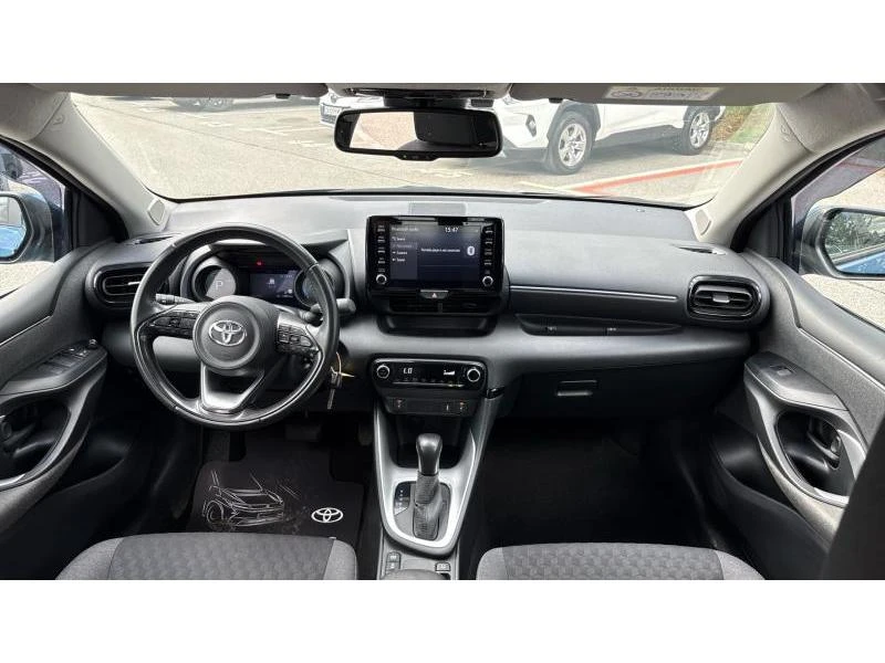 Toyota Yaris 1.5HSD TREND, снимка 8 - Автомобили и джипове - 54970460