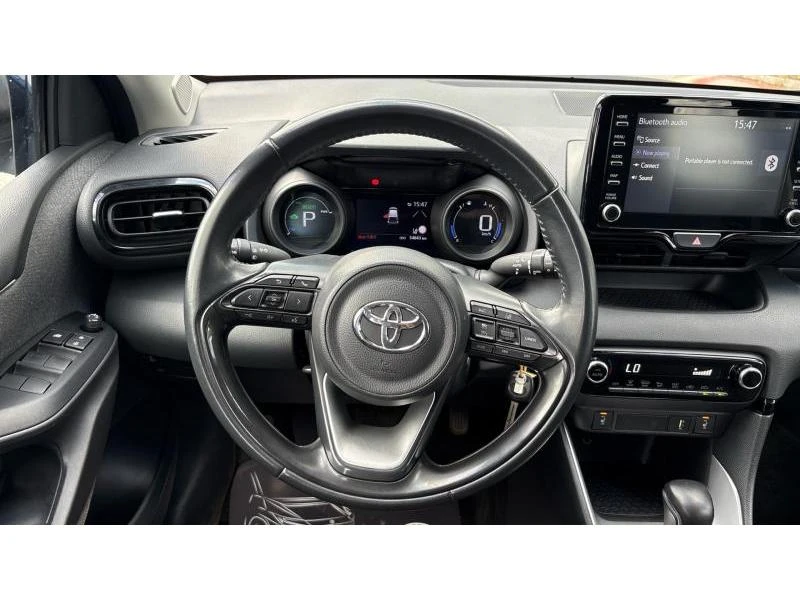 Toyota Yaris 1.5HSD TREND, снимка 13 - Автомобили и джипове - 54970460