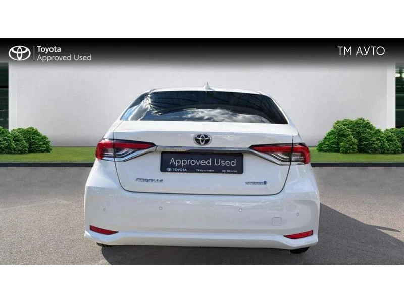 Toyota Corolla SDN 1.8HSD LUXURY, снимка 4 - Автомобили и джипове - 55954364