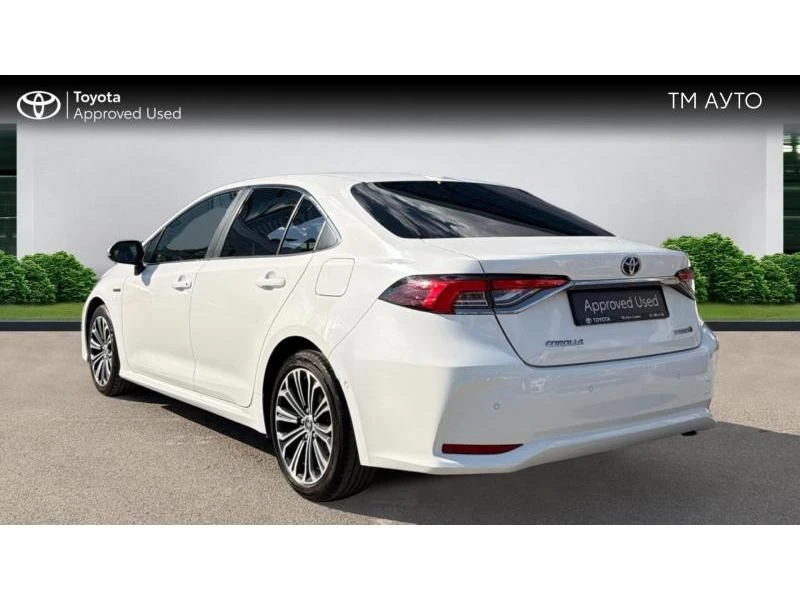 Toyota Corolla SDN 1.8HSD LUXURY, снимка 2 - Автомобили и джипове - 55954364