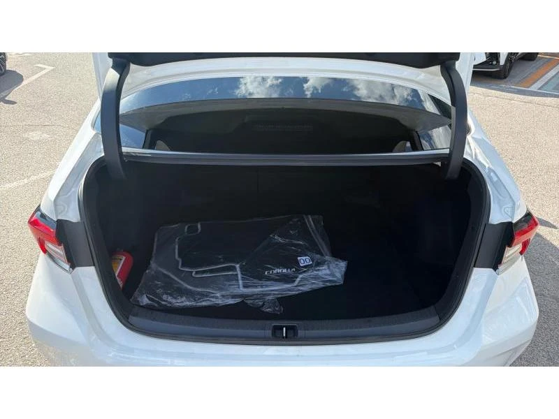 Toyota Corolla SDN 1.8HSD LUXURY, снимка 10 - Автомобили и джипове - 55954364
