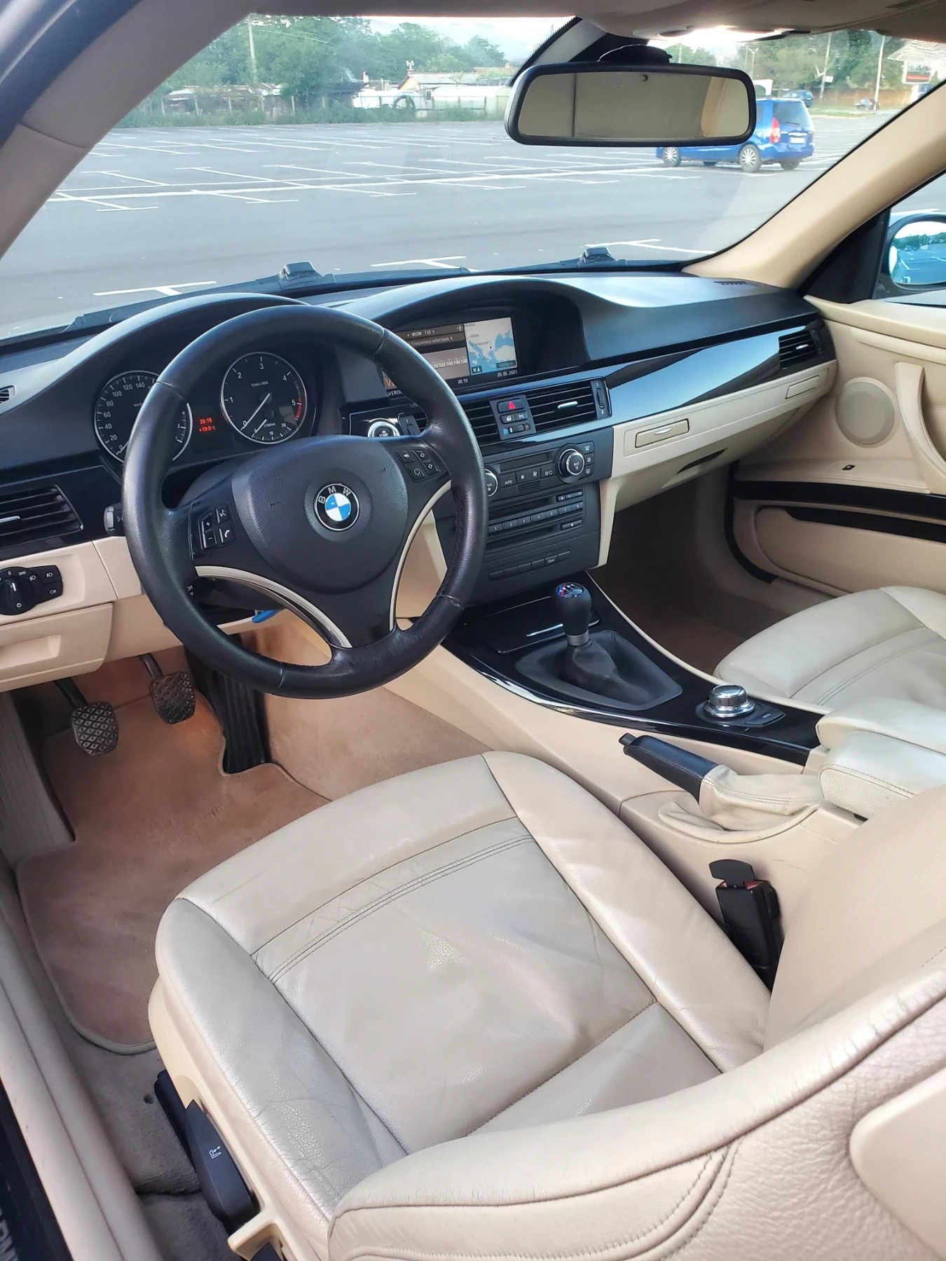 BMW 320  - изображение 9