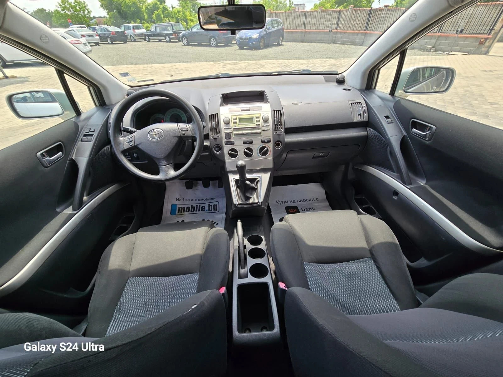 Toyota Corolla verso 2.0D4D - изображение 7
