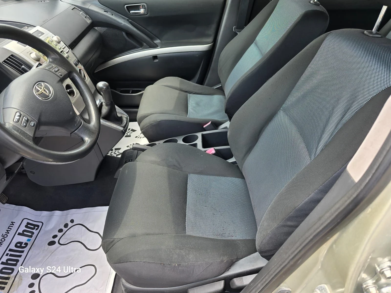 Toyota Corolla verso 2.0D4D - изображение 10
