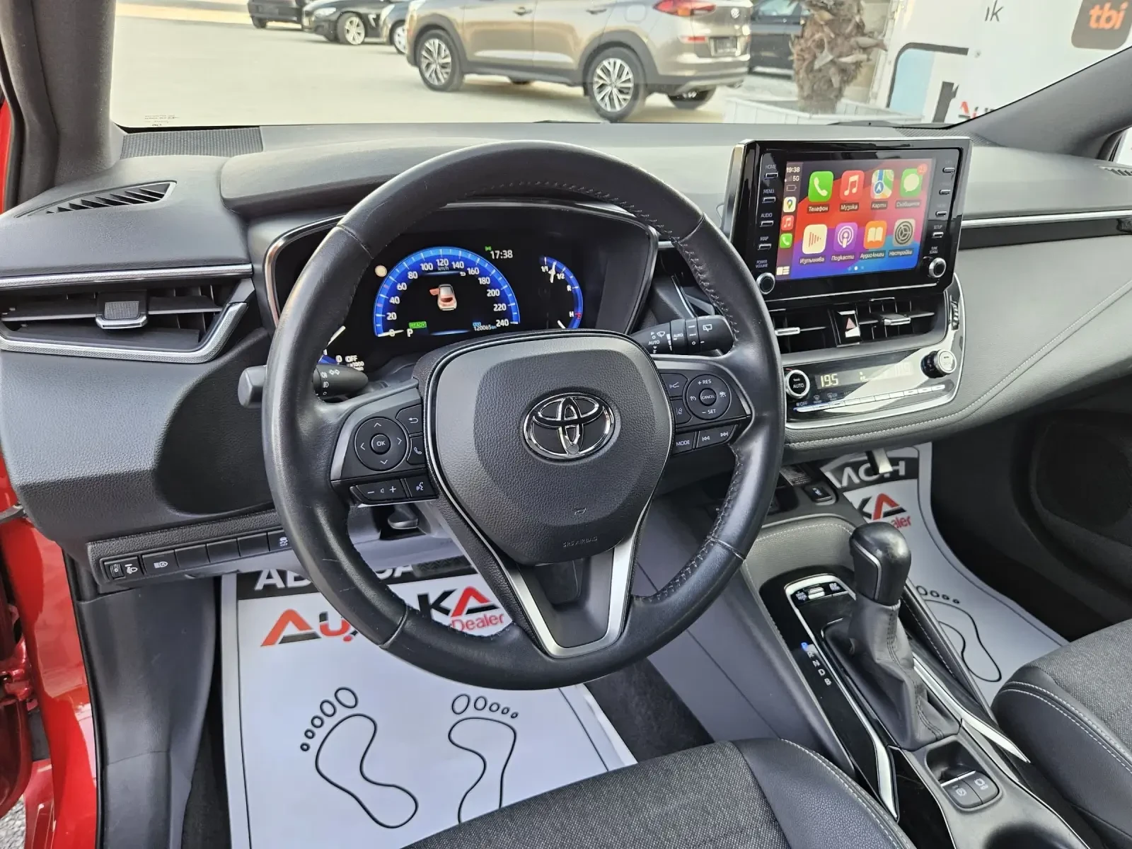 Toyota Corolla 1.8Hybrid= ДИСТРОНИК= ГАРАНЦИЯ= STYLE - изображение 8