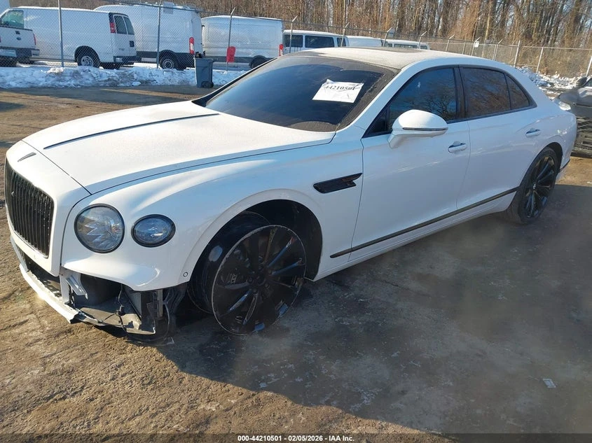 Bentley Flying Spur V8, снимка 2 - Автомобили и джипове - 53790081