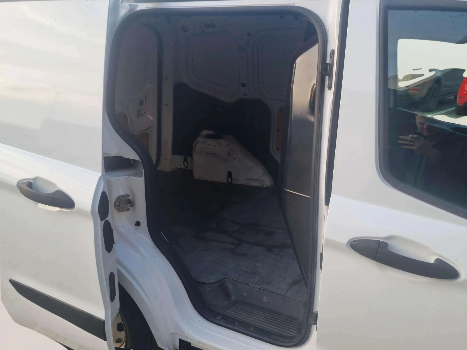 Ford Courier 1.5 TDCi, снимка 14 - Автомобили и джипове - 53818901