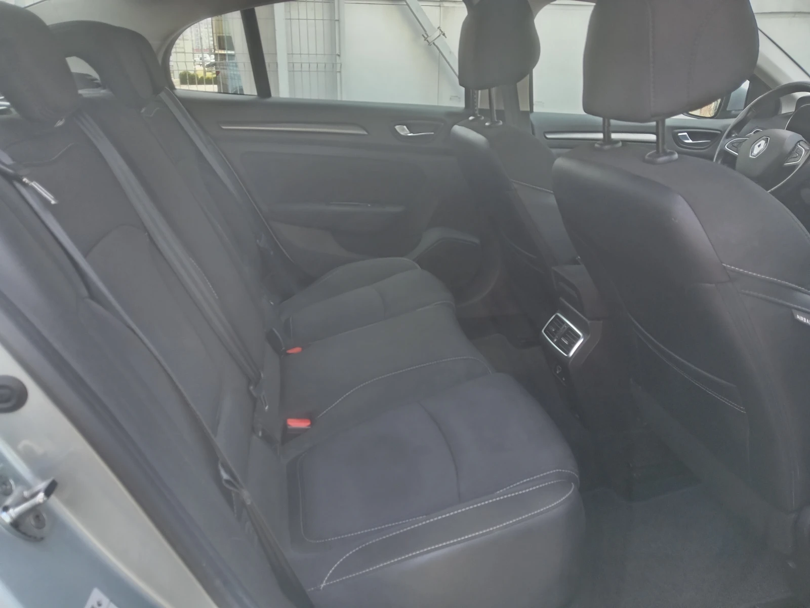 Renault Megane Tce 140, снимка 10 - Автомобили и джипове - 53982751