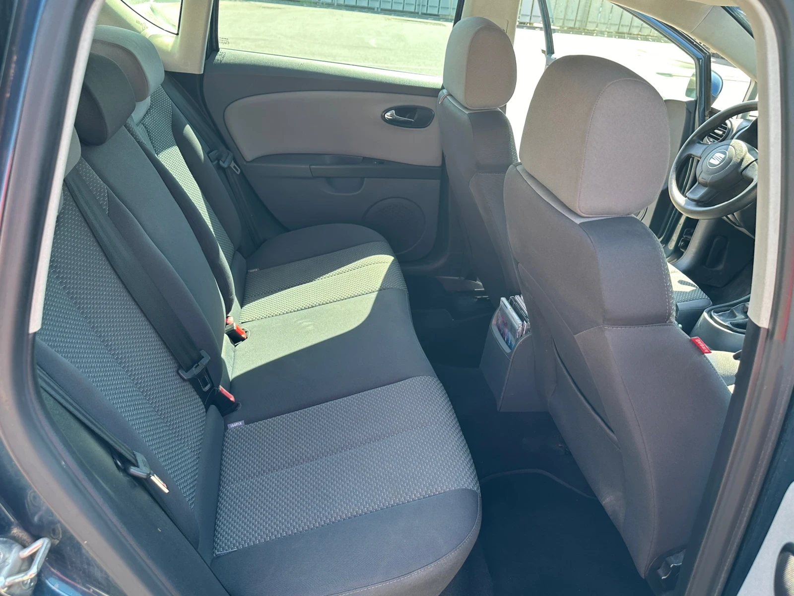 Seat Leon, снимка 11 - Автомобили и джипове - 54258866