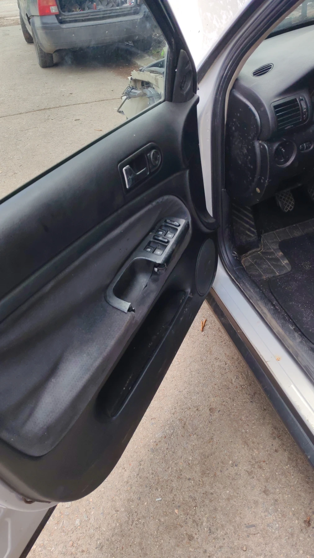 VW Passat, снимка 9 - Автомобили и джипове - 54306319