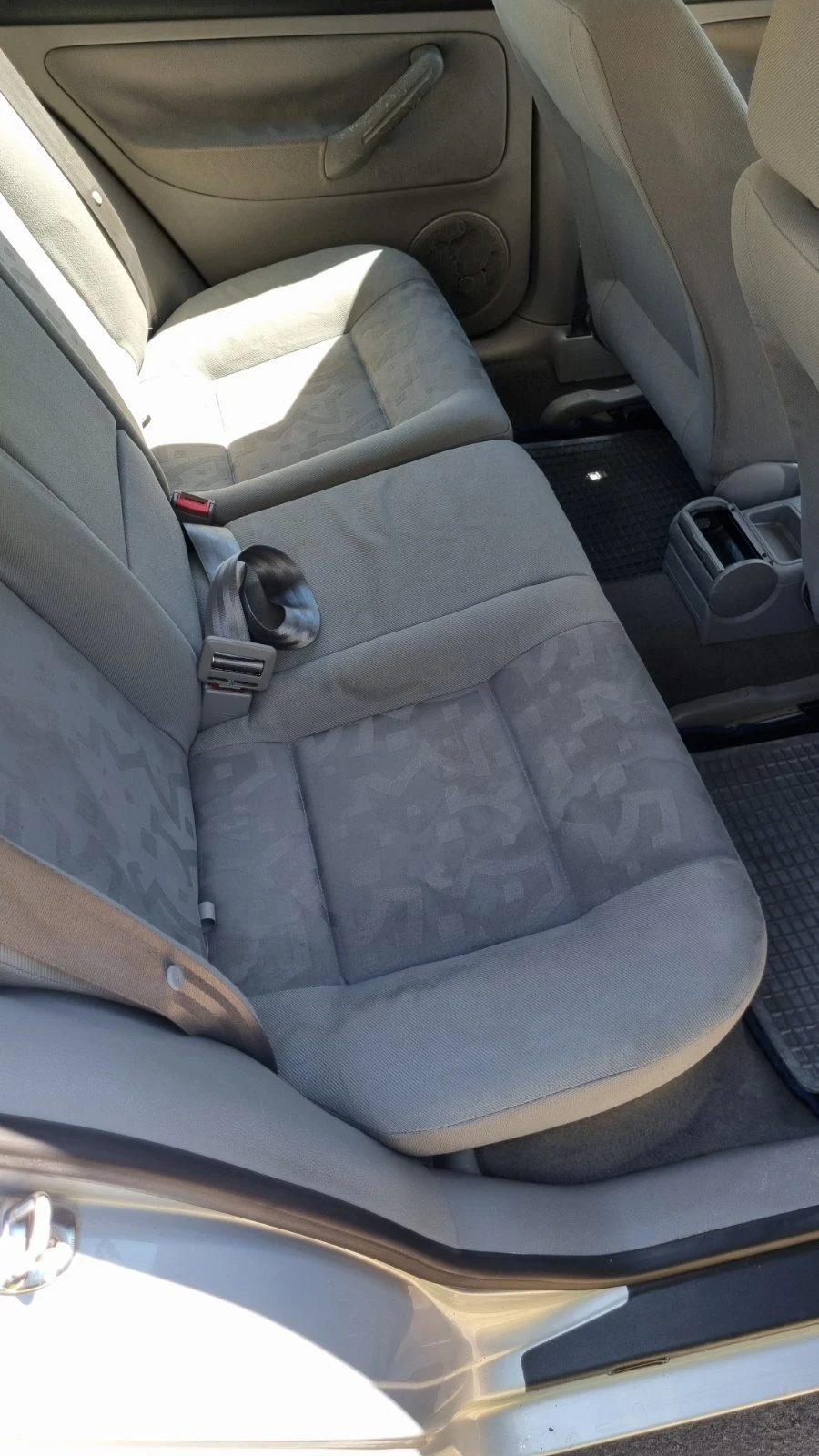 VW Golf 4, снимка 8 - Автомобили и джипове - 54692879