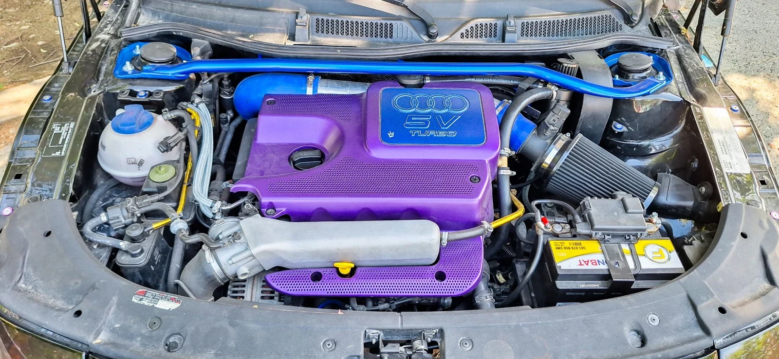 Audi Tt 1.8t , снимка 8 - Автомобили и джипове - 55090929