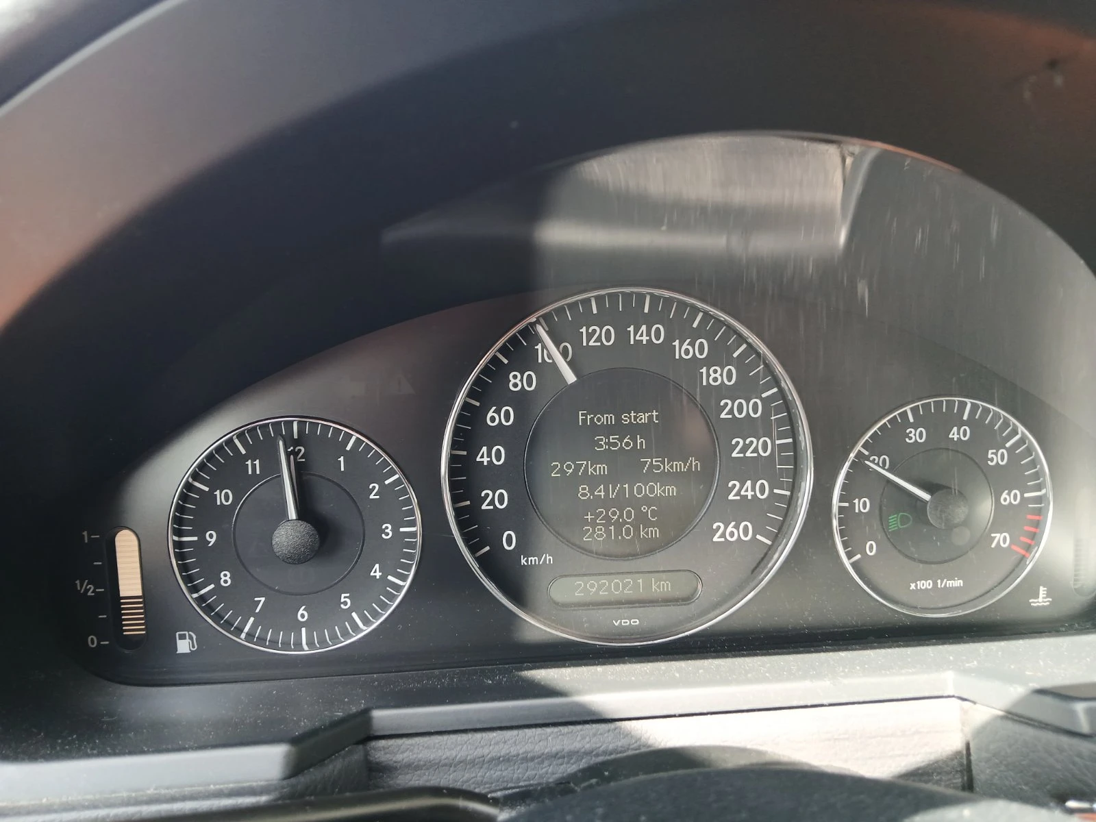 Mercedes-Benz E 280 Facelift, снимка 15 - Автомобили и джипове - 55104826