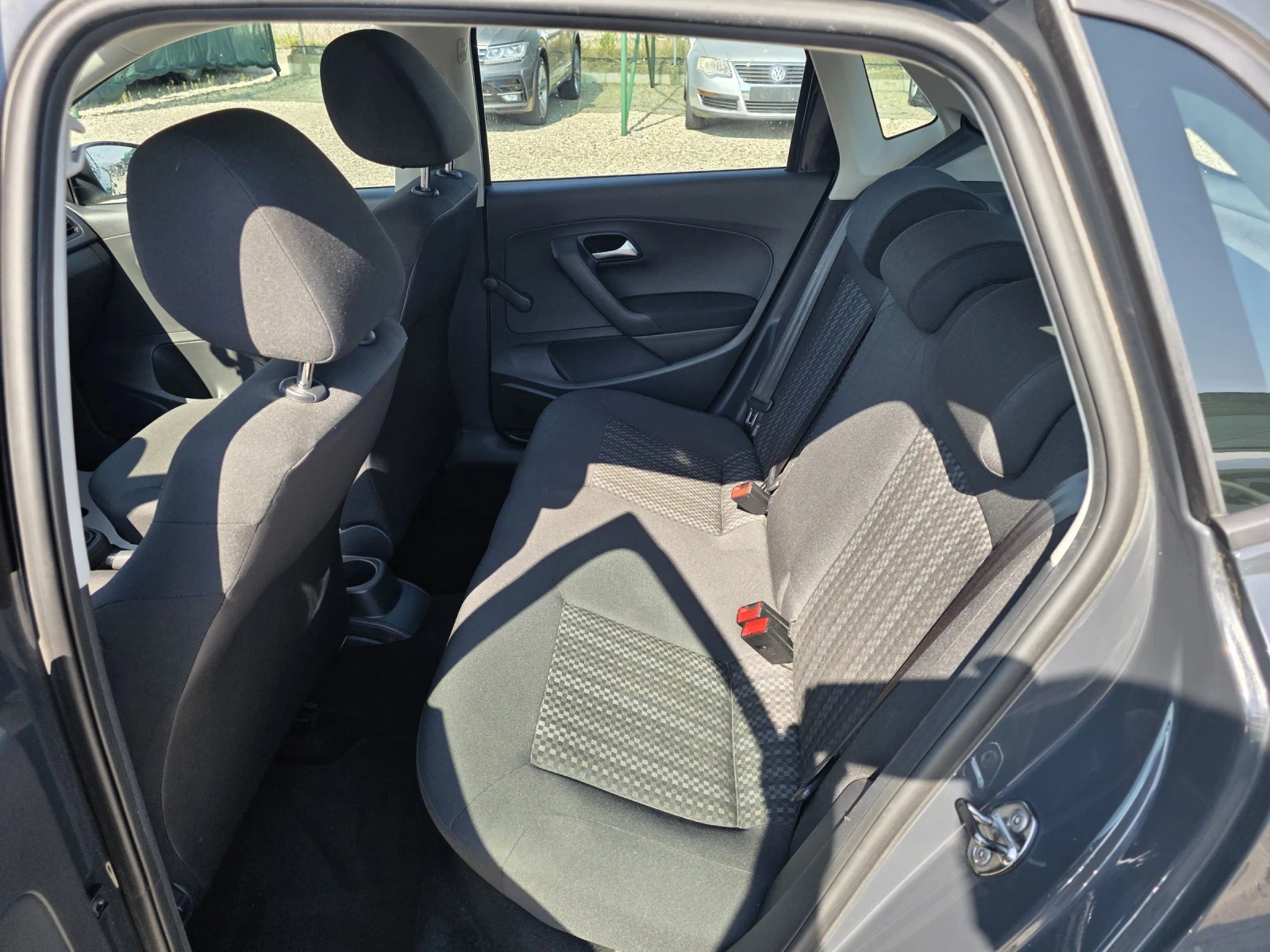 VW Polo 1.4TDi EURO 6B Лизинг, снимка 12 - Автомобили и джипове - 55128719