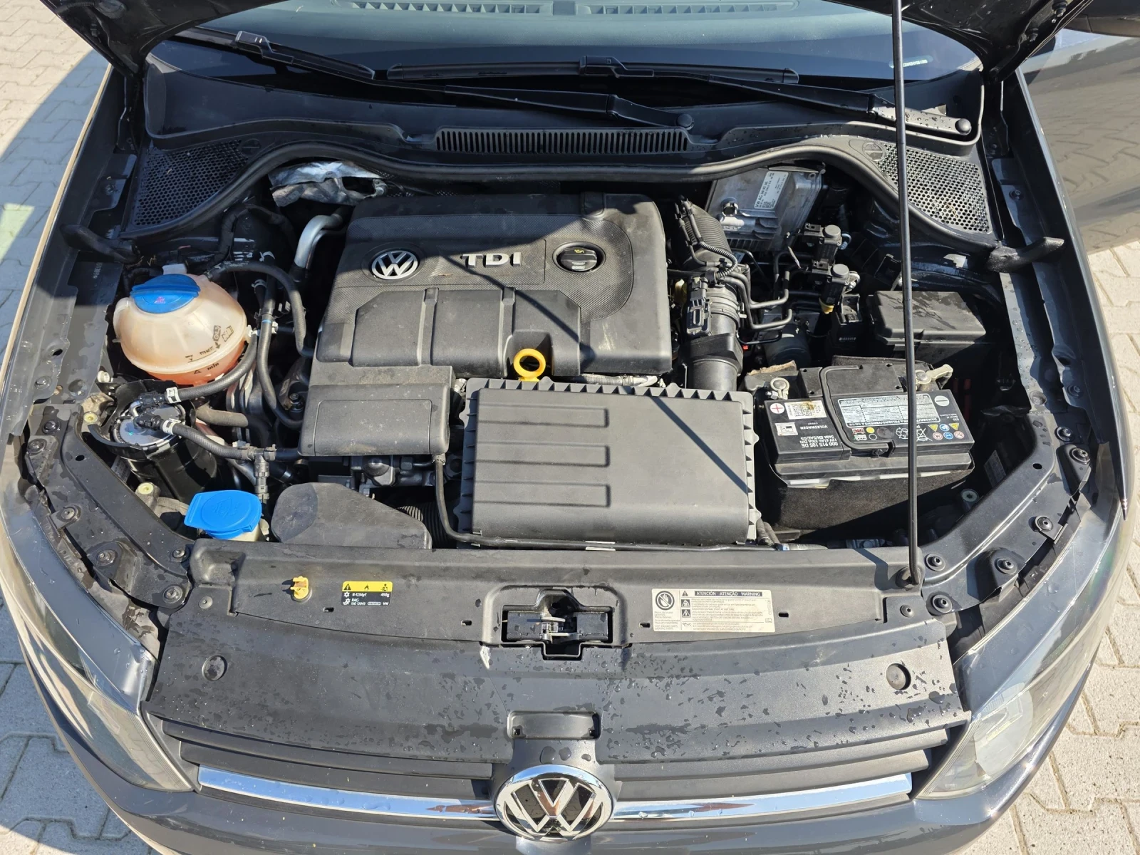 VW Polo 1.4TDi EURO 6B Лизинг, снимка 16 - Автомобили и джипове - 55128719