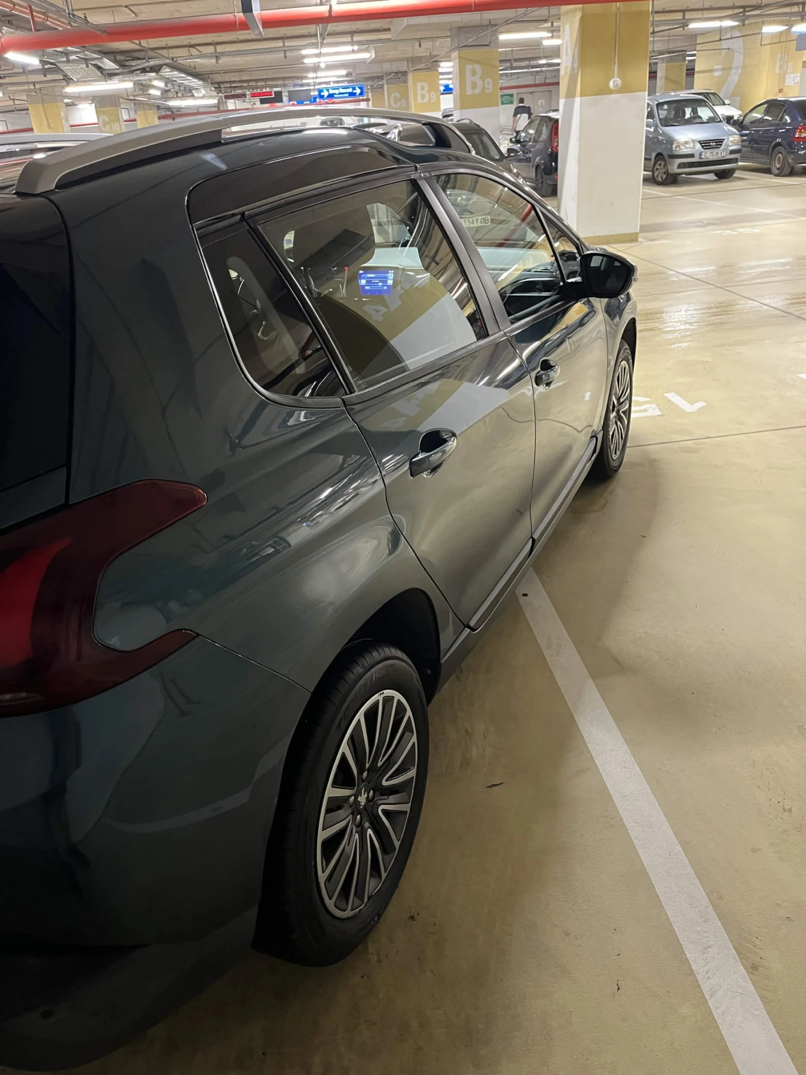 Peugeot 2008 PureTech, снимка 4 - Автомобили и джипове - 55161270
