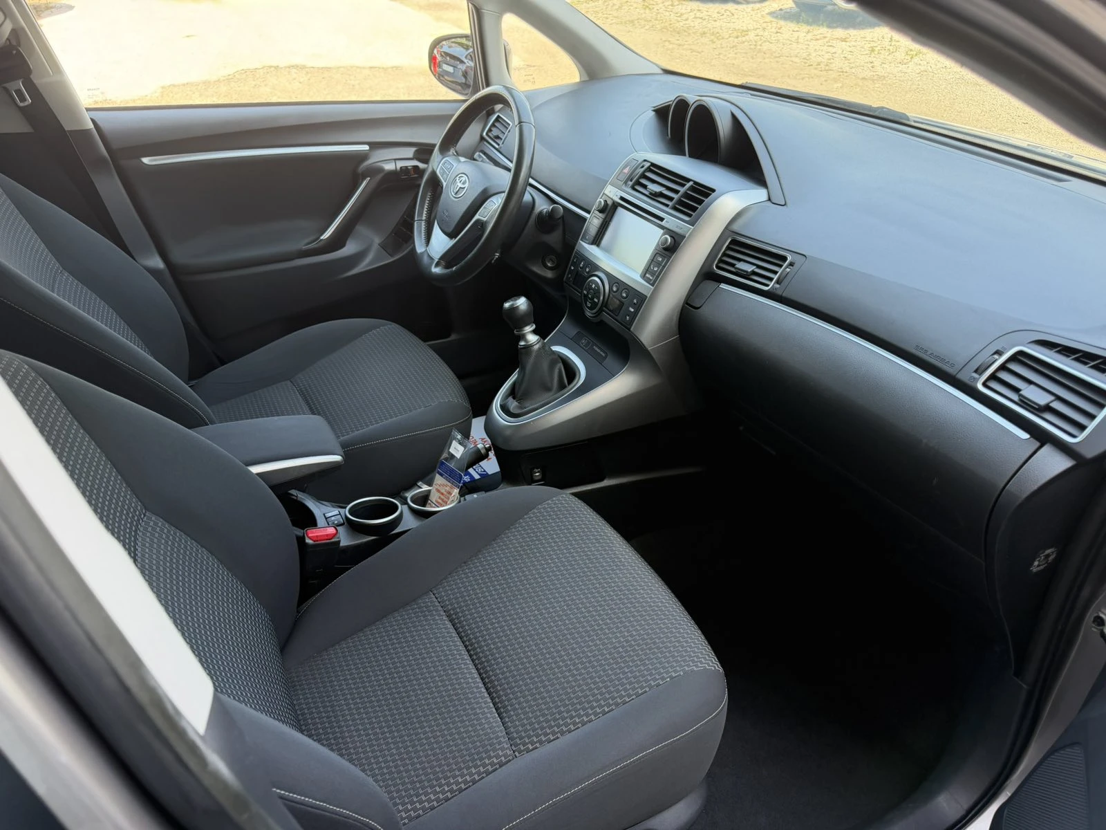 Toyota Verso 1.6 D4D КАМЕРА.НАВИ.ПОДГРЕВ., снимка 10 - Автомобили и джипове - 55281916