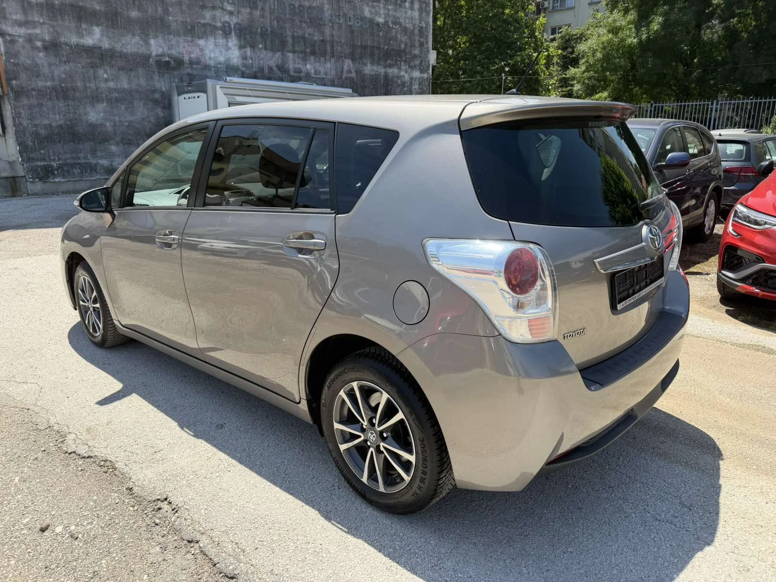 Toyota Verso 1.6 D4D КАМЕРА.НАВИ.ПОДГРЕВ., снимка 5 - Автомобили и джипове - 55281916