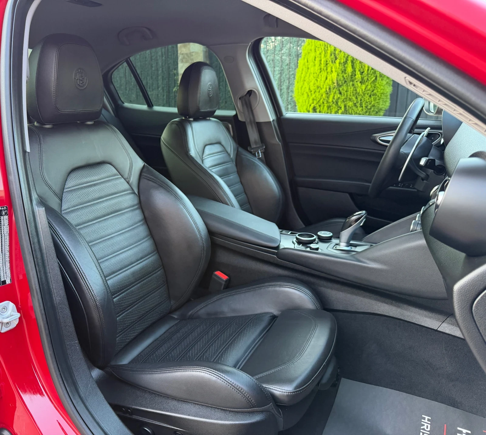 Alfa Romeo Giulia 2.0 VELOCE Q4 Внос Швейцария, снимка 13 - Автомобили и джипове - 55435991