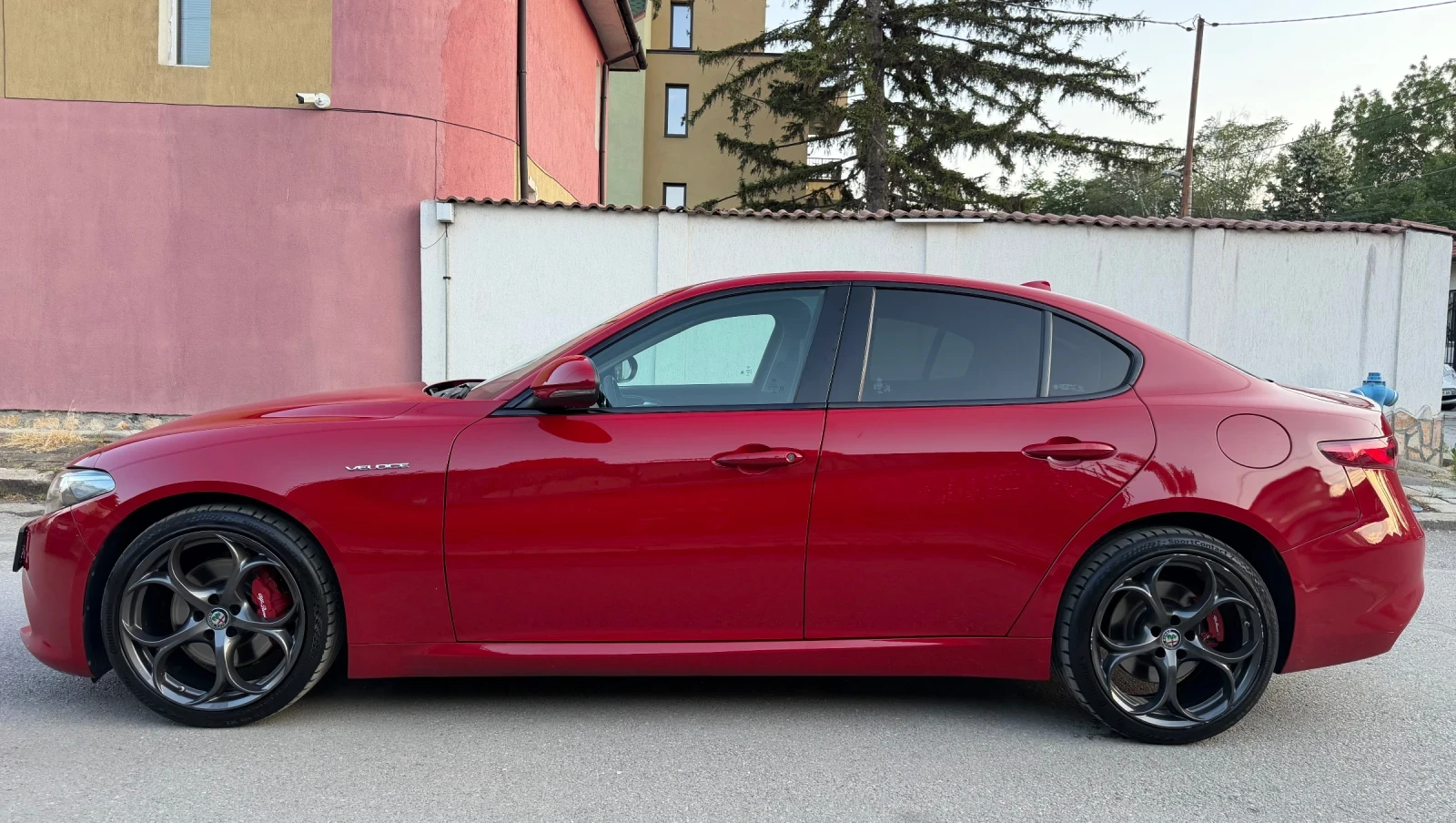 Alfa Romeo Giulia 2.0 VELOCE Q4 Внос Швейцария, снимка 3 - Автомобили и джипове - 55435991