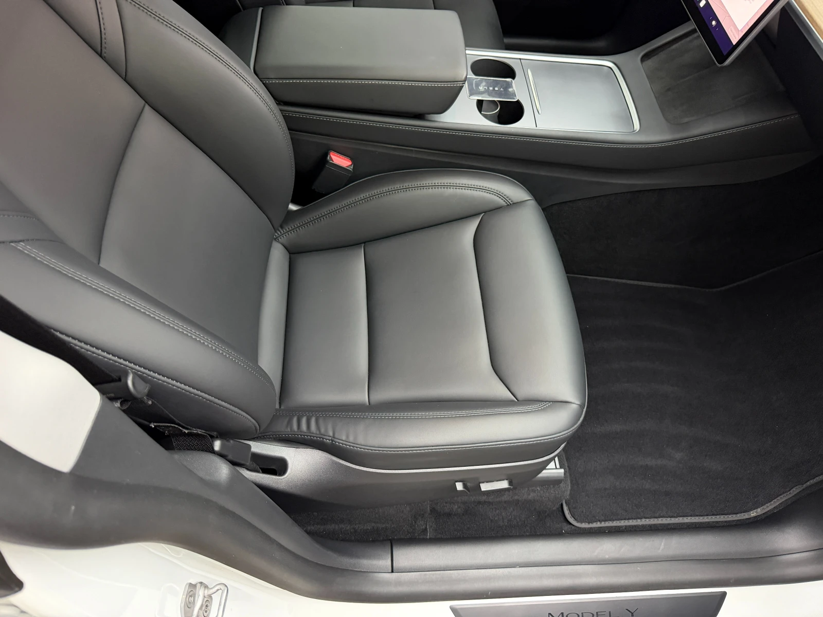 Tesla Model Y Long Range Dual Motor AWD AWD* ЕВРОПЕЙСКА, снимка 13 - Автомобили и джипове - 55472068