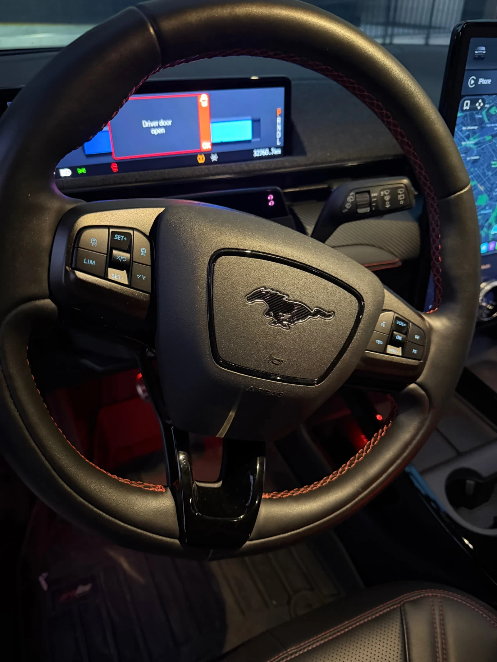 Ford Mustang Mach-E, снимка 10 - Автомобили и джипове - 55770830