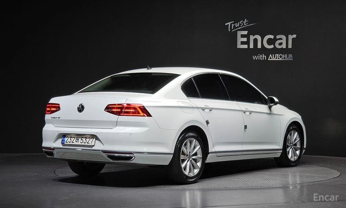 VW Passat, снимка 2 - Автомобили и джипове - 55830979
