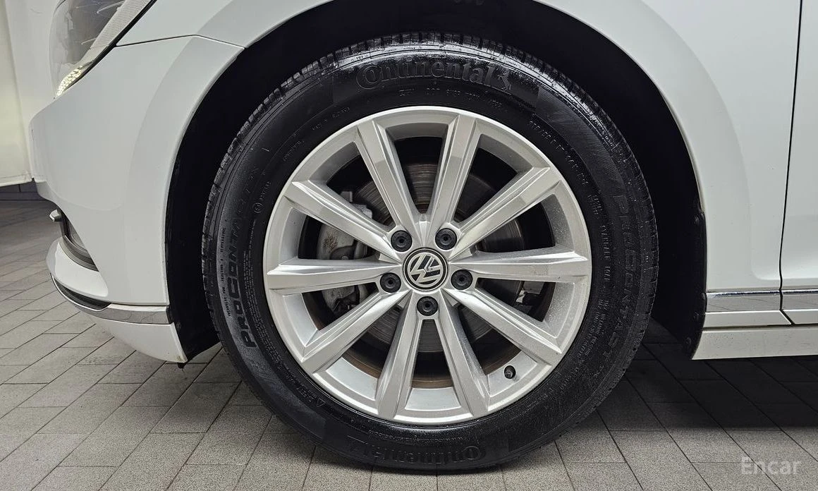 VW Passat, снимка 5 - Автомобили и джипове - 55830979